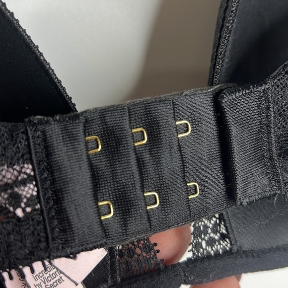 Victoria’s Secret Plunge Solid Black Lace Bra - Picture 6 of 9